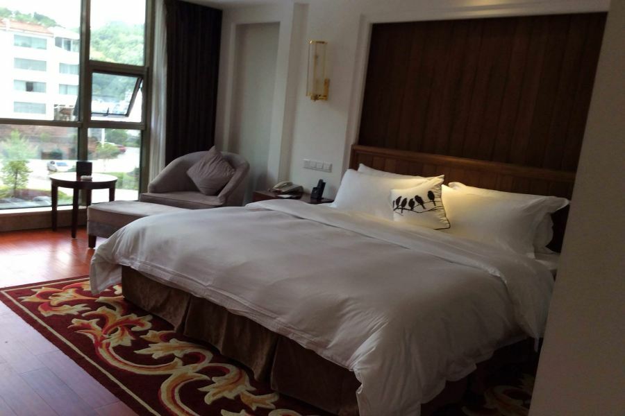 Phoenix Grand Hotel Фенян Екстериор снимка